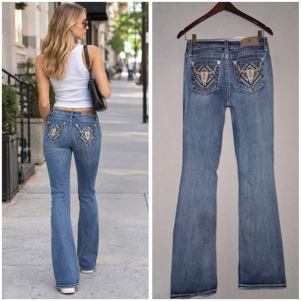 Miss Me Rhinestone Embroidered Mid-Rise Signature Boot Cut Jeans ~ Size 28